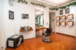 Stylingstation mit Friseurstuhl